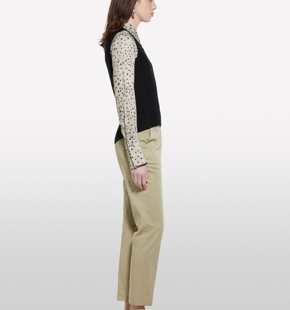 Chinos verde militar - calças chinos para mulher - Verde Claro | Sisley image number 2